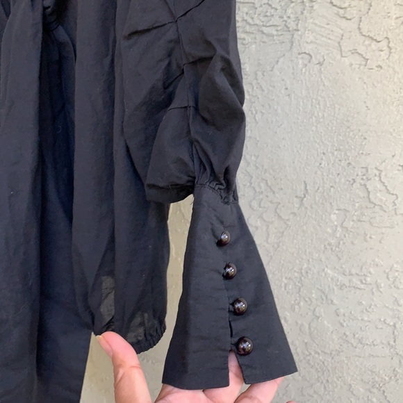 🌸🌸 3/$20 Romeo & Juliet Couture blouse - Picture 6 of 12